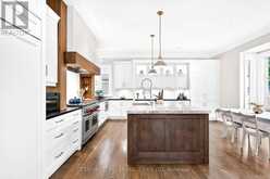 416 WEDGEWOOD DRIVE | Oakville Ontario | Slide Image Ten
