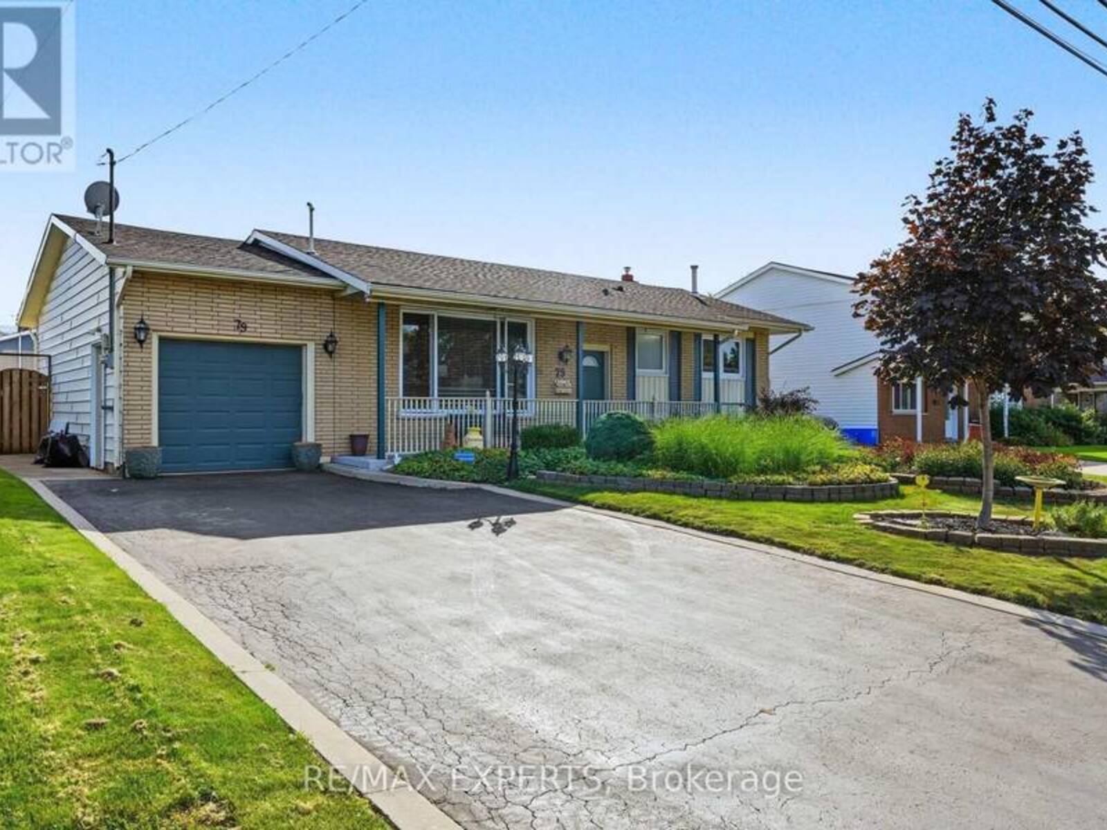 79 OLIVE STREET, Grimsby, Ontario L3M 2C6
