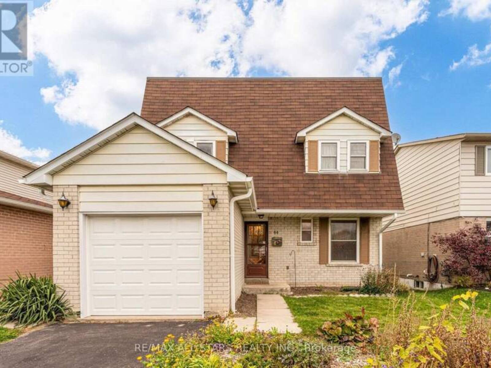 44 STANLEY DRIVE, Port Hope, Ontario L1A 3W6