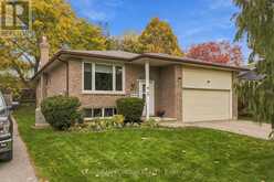 30 CARLYLE PLACE | Kitchener Ontario | Slide Image Three
