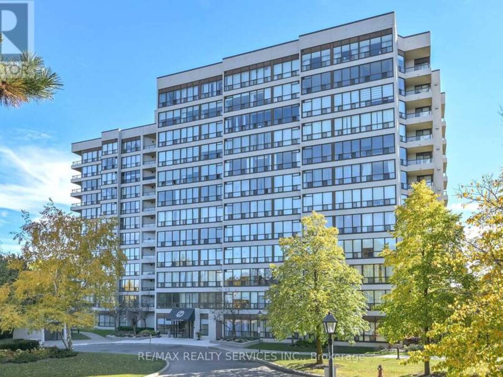 104 - 12 LAURELCREST STREET, Brampton, Ontario L6S 5Y4
