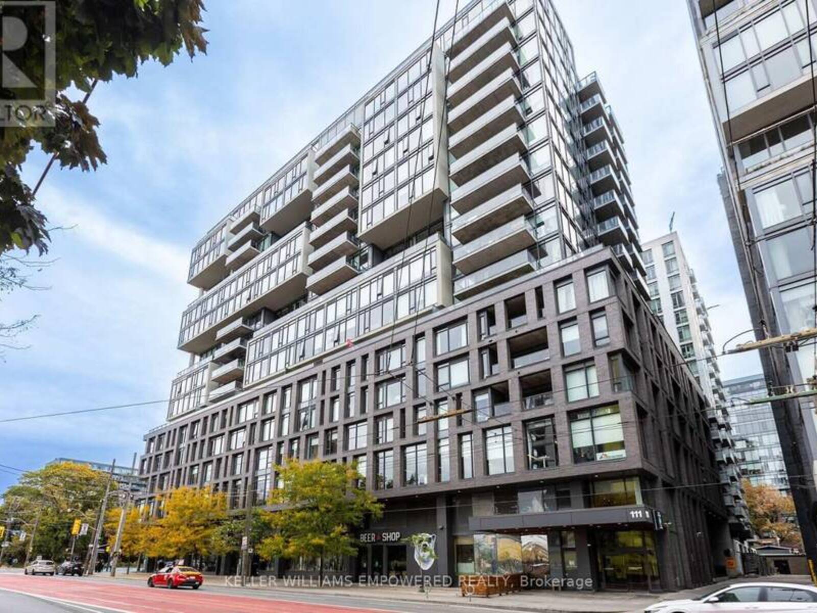 717 - 111 BATHURST STREET, Toronto, Ontario M5V 0M9