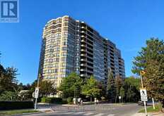 1428 - 32 CLARISSA DRIVE | Richmond Hill Ontario | Slide Image Three