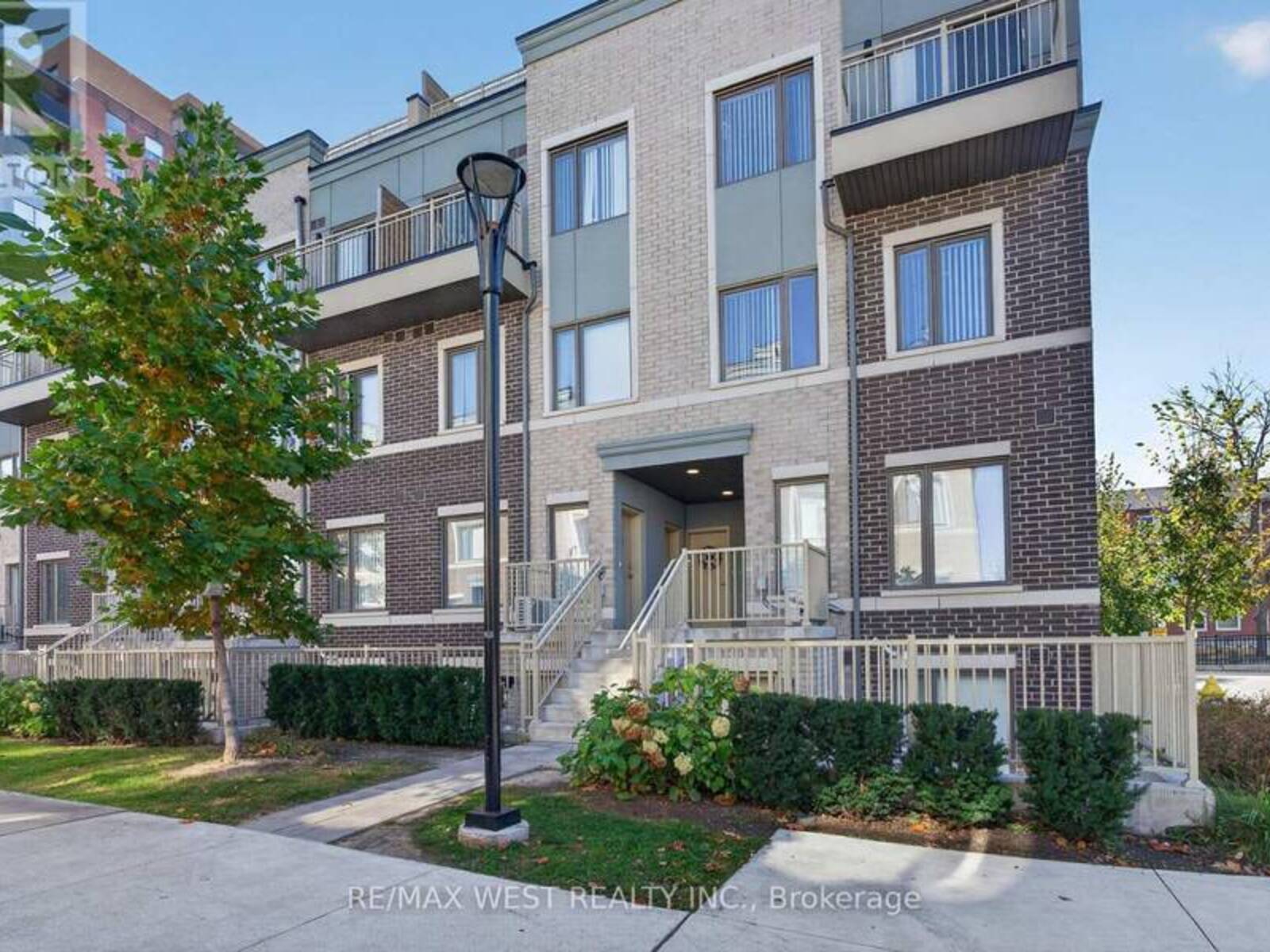 68 - 5 WILLIAM JACKSON WAY, Toronto, Ontario M8X 2J2