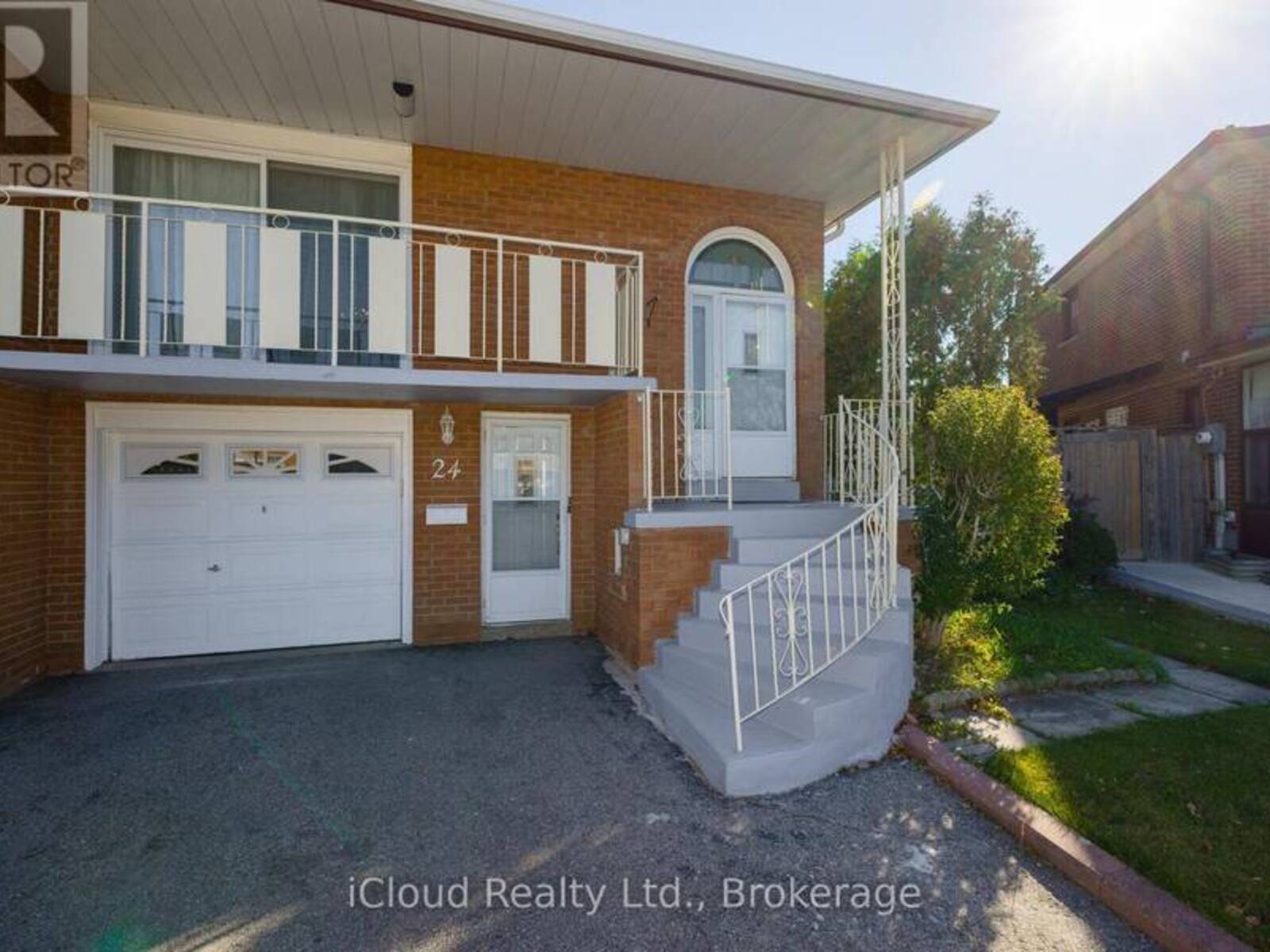 24 RADFORD DRIVE, Brampton, Ontario L6V 2Y9