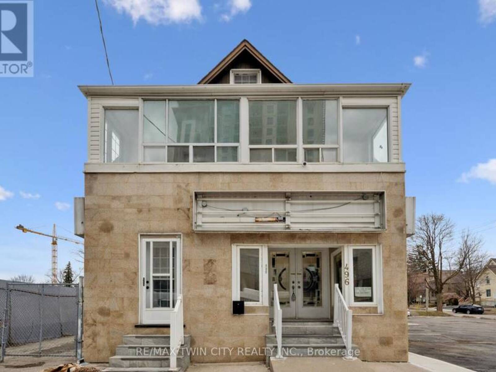 496 KING STREET E, Kitchener, Ontario N2G 2L6