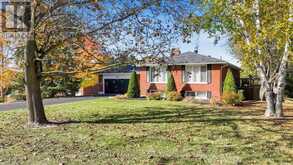 84 COOK DRIVE | King Ontario | Slide Image Two
