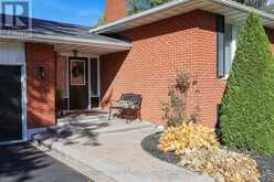 84 COOK DRIVE | King Ontario | Slide Image Four