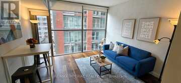 405 - 25 OXLEY STREET | Toronto Ontario | Slide Image Nine