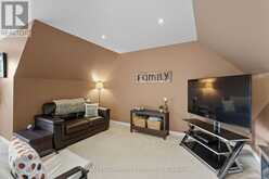 4 BLACKBURN CRESCENT | Caledonia Ontario | Slide Image Nineteen