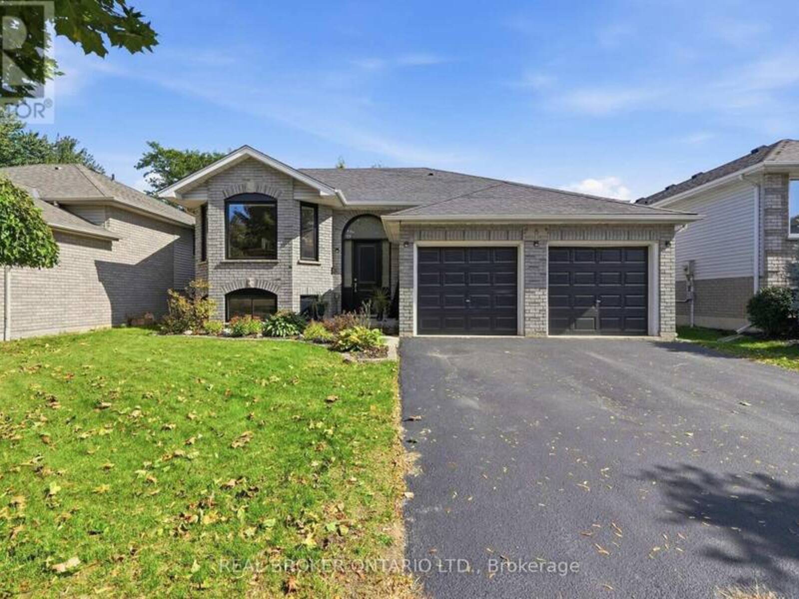8 MOYLE DRIVE, Brantford, Ontario N3V 1E5