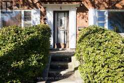 6 STAG HILL DRIVE | Toronto Ontario | Slide Image Three