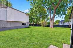 13 CRAWFORD DRIVE | Hamilton Ontario | Slide Image Thirty-two
