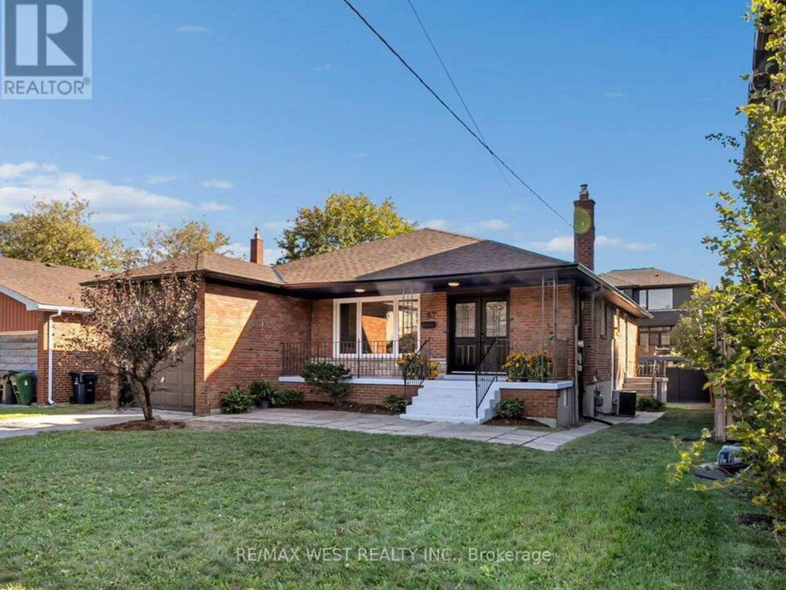 67 BURNCREST DRIVE, Toronto, Ontario M5M 2Z4