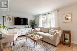 301 DUNSMORE LANE | Barrie Ontario | Slide Image Eight