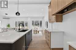 8735 HARLYN COMMON | Niagara Falls Ontario | Slide Image Twelve