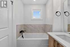 8735 HARLYN COMMON | Niagara Falls Ontario | Slide Image Twenty-nine