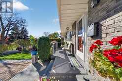 30 THE COUNTRY WAY | Kitchener Ontario | Slide Image Ten