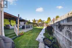 30 THE COUNTRY WAY | Kitchener Ontario | Slide Image Forty-five