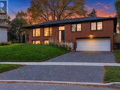 37 SHOULDICE COURT Toronto Ontario, M2L 2S3