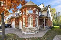 33 FRED BARNARD WAY | Uxbridge Ontario | Slide Image Three