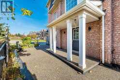 102 DECKER HOLLOW CIRCLE | Brampton Ontario | Slide Image Thirteen