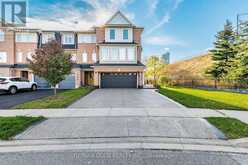 102 DECKER HOLLOW CIRCLE | Brampton Ontario | Slide Image Three