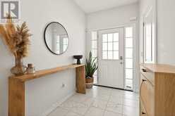 74 BOBOLINK ROAD | Hamilton Ontario | Slide Image Four