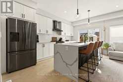 74 BOBOLINK ROAD | Hamilton Ontario | Slide Image Nine