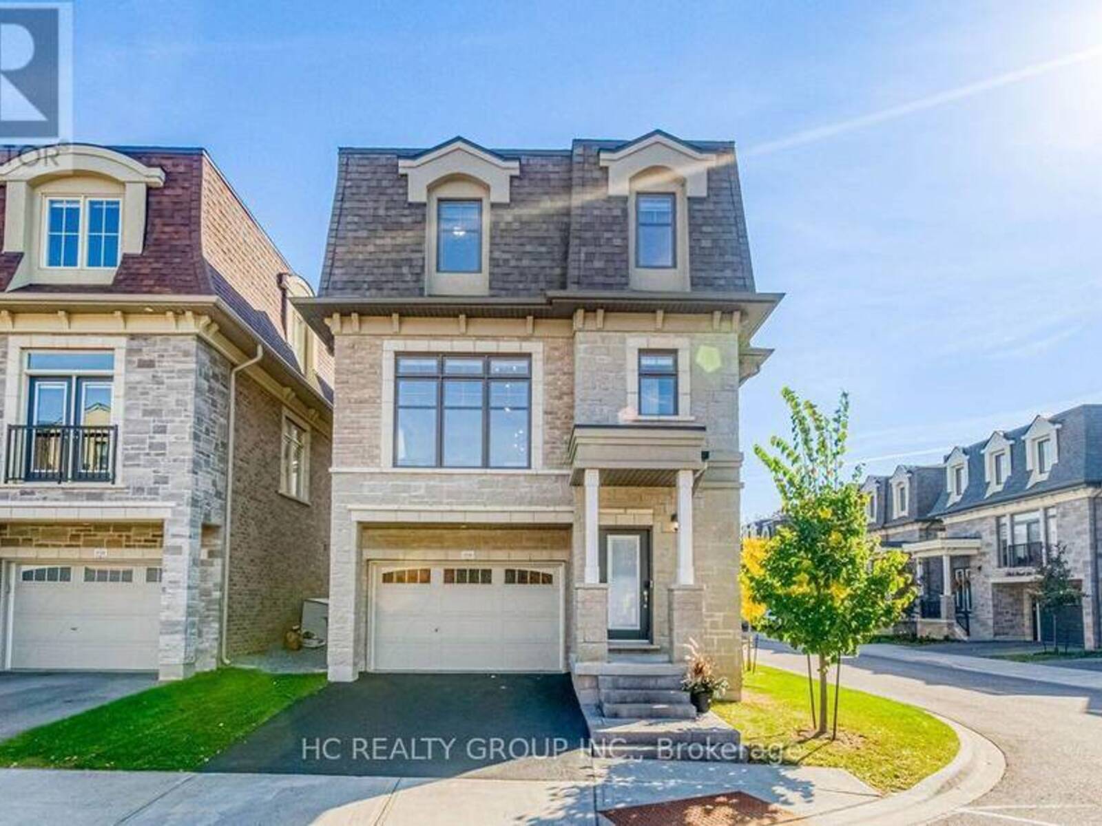 2130 ROYAL GALA CIRCLE, Mississauga, Ontario L4Y 1Z2