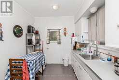 208 HOLTON AVENUE S | Hamilton Ontario | Slide Image Nine