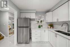 32 - 1 WOOTTEN WAY S | Markham Ontario | Slide Image Five