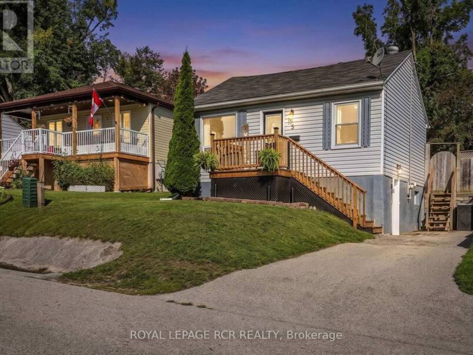 5 ARGYLE AVENUE, Orillia, Ontario L3V 2V5