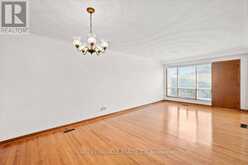 3753 CRABTREE CRESCENT | Mississauga Ontario | Slide Image Eight