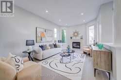 22 PITNEY AVENUE | Richmond Hill Ontario | Slide Image Thirteen