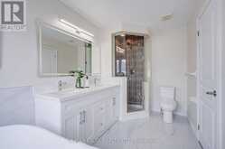 22 PITNEY AVENUE | Richmond Hill Ontario | Slide Image Nineteen