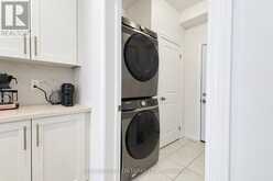 60 STARLING DRIVE | Hamilton Ontario | Slide Image Thirteen