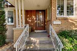 3040 WOODLAWN AVENUE | Windsor Ontario | Slide Image Four