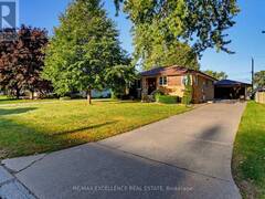 3040 WOODLAWN AVENUE Windsor Ontario, N8W 2H7