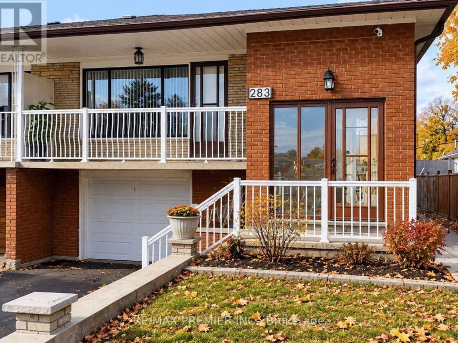 283 FIRGROVE CRESCENT, Toronto, Ontario M3N 1K9