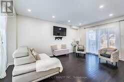 35 GREENBUSH COURT | Brampton Ontario | Slide Image Nine