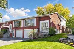 132 CHIPWOOD CRESCENT | Toronto Ontario | Slide Image Four