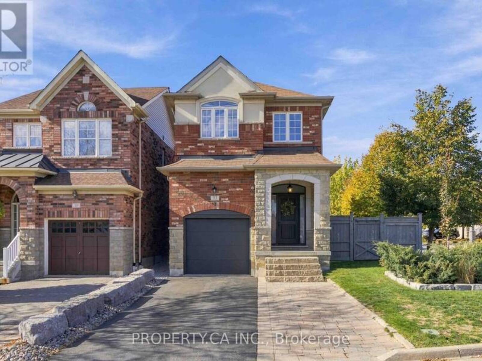 52 WOODVILLE DRIVE, Vaughan, Ontario L6A 4A9