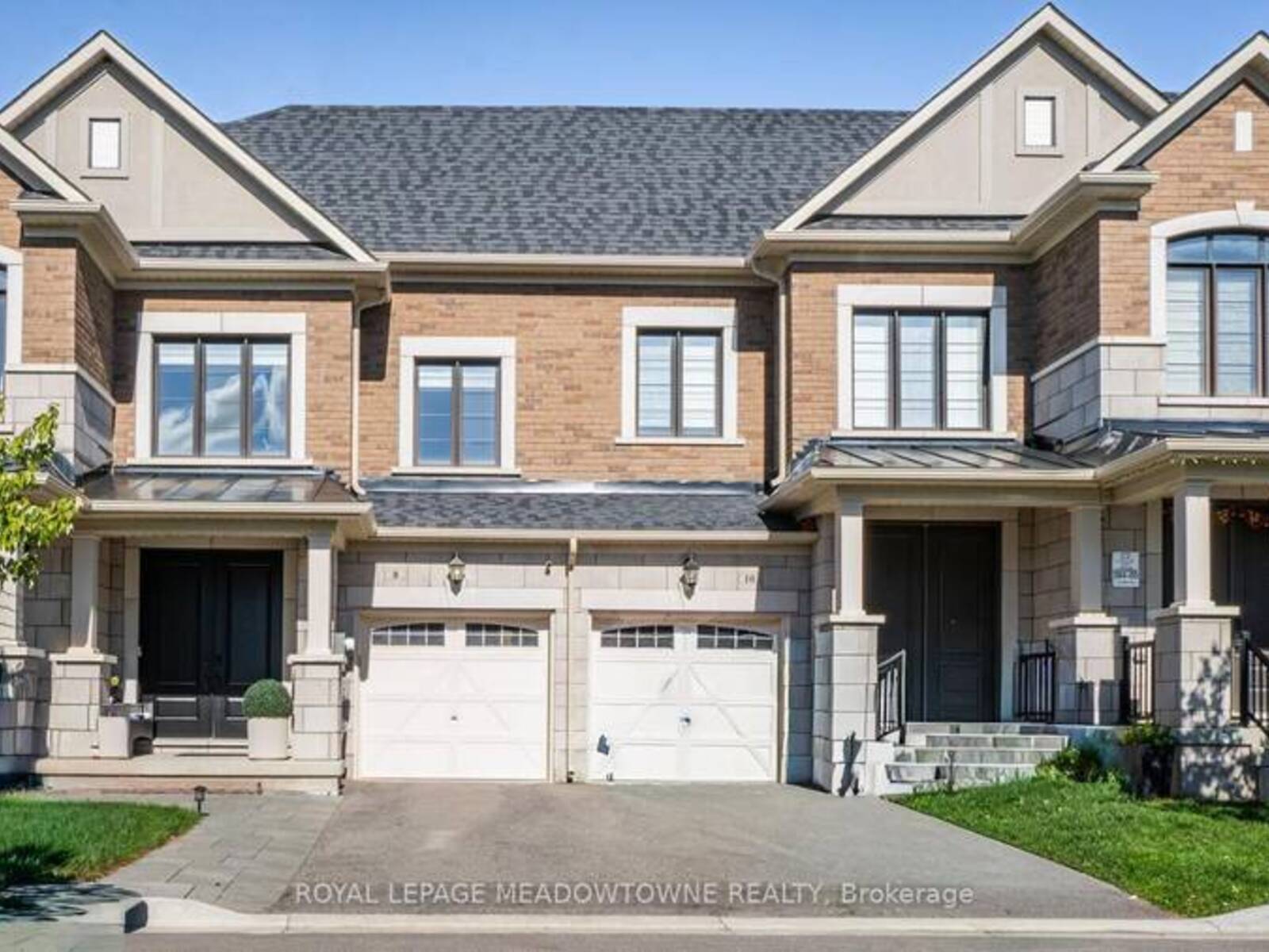 8 ANGELFISH ROAD, Brampton, Ontario L7A 5C5