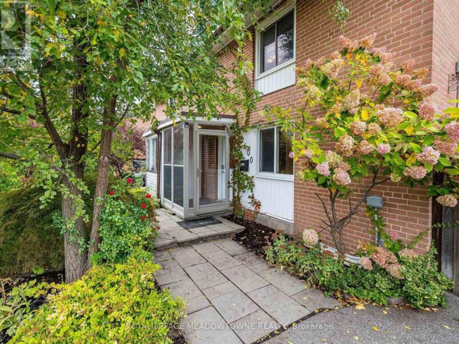 2600 CONSTABLE ROAD, Mississauga, Ontario L5J 1W2