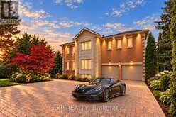 2 SHALLMAR GARDENS | Richmond Hill Ontario | Slide Image One