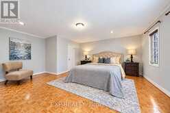 2 SHALLMAR GARDENS | Richmond Hill Ontario | Slide Image Thirty
