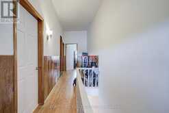 121 NIAGARA STREET | Toronto Ontario | Slide Image Thirteen