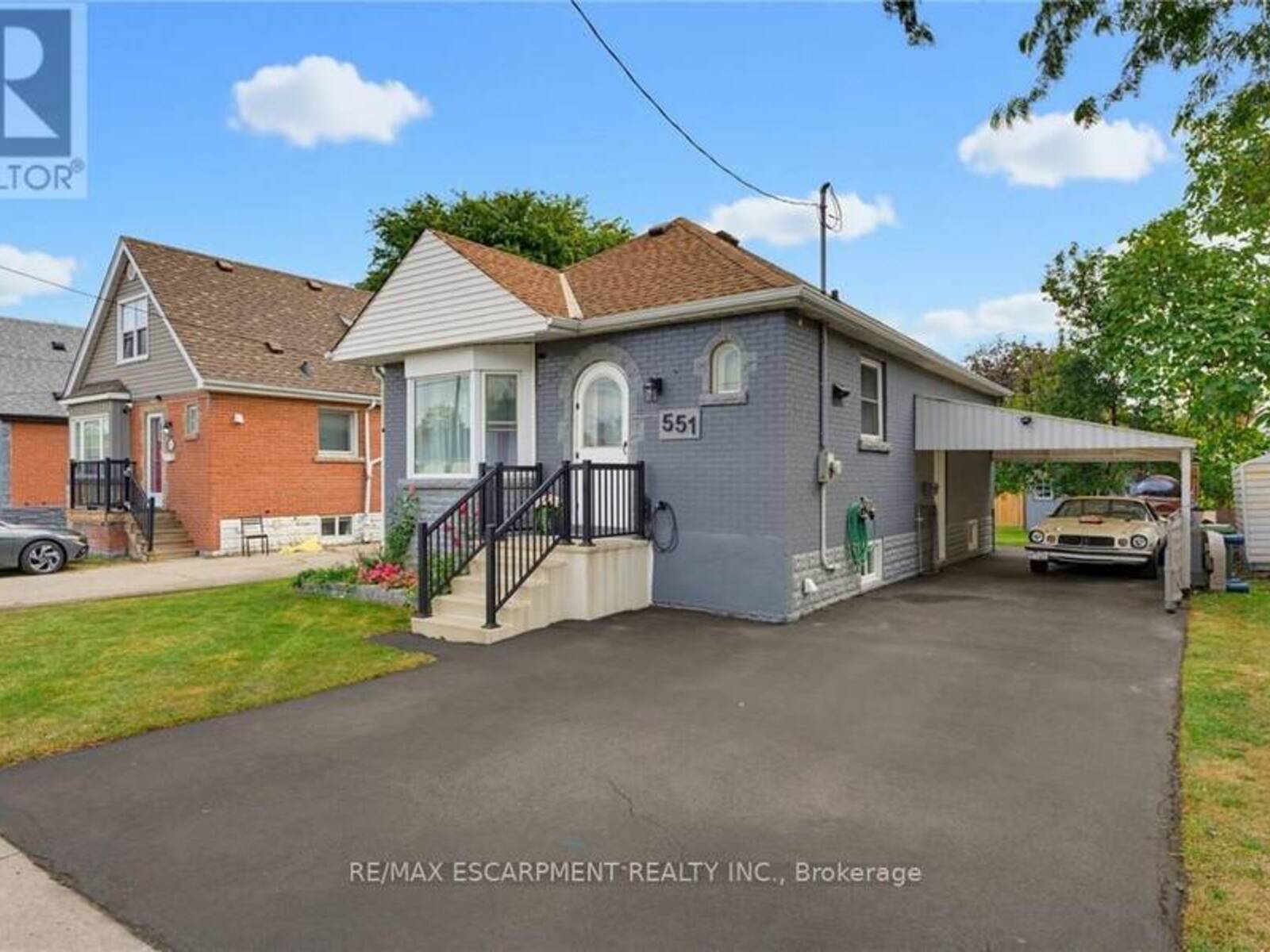 551 UPPER SHERMAN AVENUE, Hamilton, Ontario L8V 3L9
