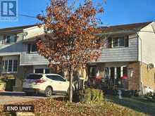33 POPLAR STREET | Uxbridge Ontario | Slide Image Two